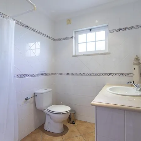 Villa Rosaline By Algarve Holidays * אלבופיירה
